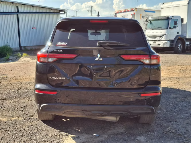 MITSUBISHI OUTLANDER ES 2022