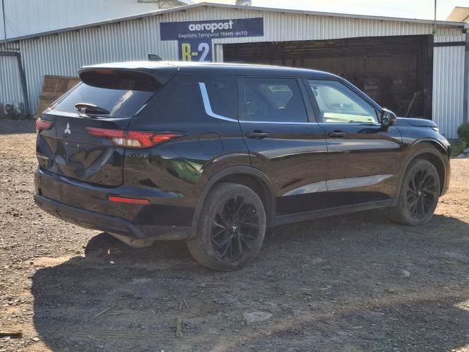 MITSUBISHI OUTLANDER ES 2022