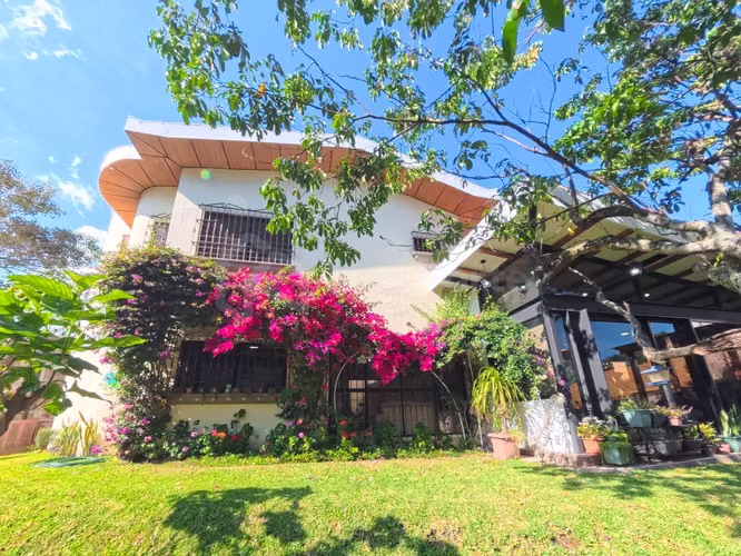 Casa en venta en Santa Teresa - Santa Tecla