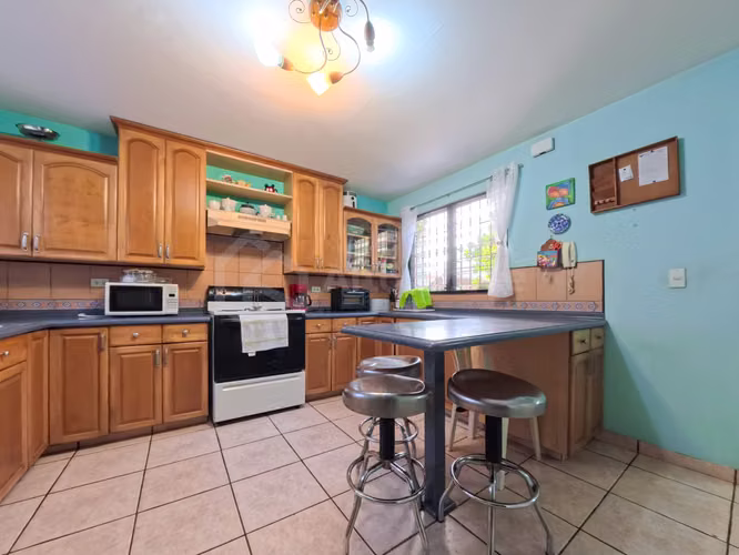 Casa en venta en Santa Teresa - Santa Tecla