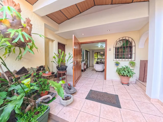 Casa en venta en Santa Teresa - Santa Tecla