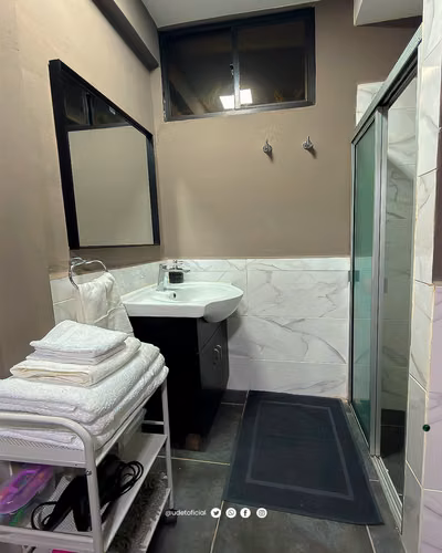 Alquiler Apartamento Escalón estadías largas o cortas, San Salvador.