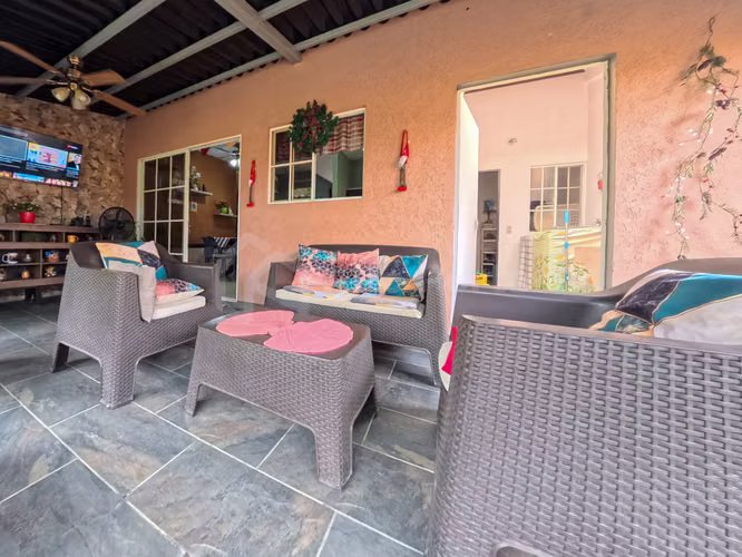 Casa en venta de un nivel – San Juan Opico (De esquina)