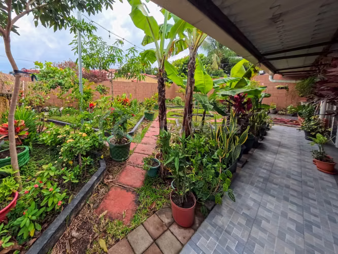 Casa en venta de un nivel – San Juan Opico (De esquina)