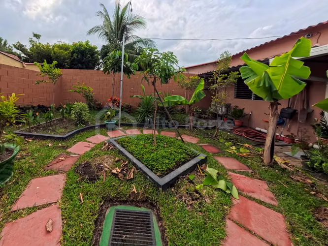 Casa en venta de un nivel – San Juan Opico (De esquina)