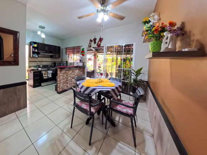 Casa en venta de un nivel – San Juan Opico (De esquina)
