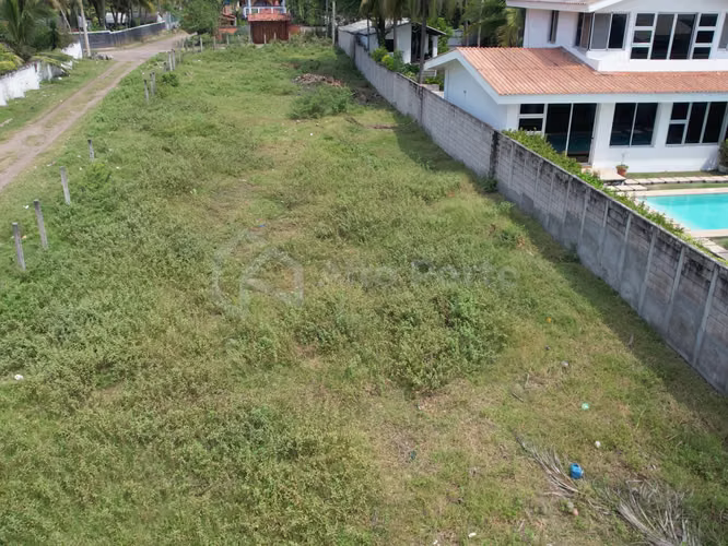 Terreno de playa en venta - Costa Azul (Primera fila)