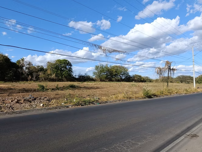 S / V plots of 2,299.45 v2, in Ciudad Pacifica, San Miguel