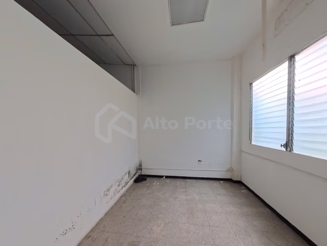 Edificio en venta en Santa Ana