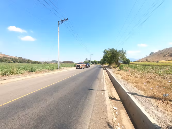 INVERSIÓN ESTRATÉGICA EN NEJAPA | TERRENO PLANO DESVIÓ CALLE A RELLENO SANITARIO - Imagen 2