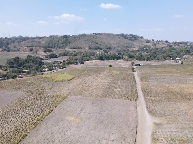 INVERSIÓN ESTRATÉGICA EN NEJAPA | TERRENO PLANO DESVIÓ CALLE A RELLENO SANITARIO - Imagen 5