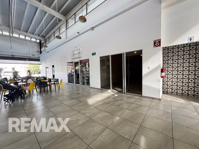 Venta de Local Comercial Plaza San Francisco
