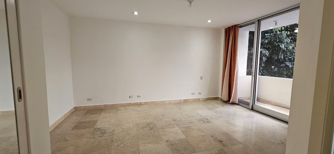 VENTA O ALQUILER  APARTAMENTO EN PARTE MEDIA ESCALON- ZONA ROSA