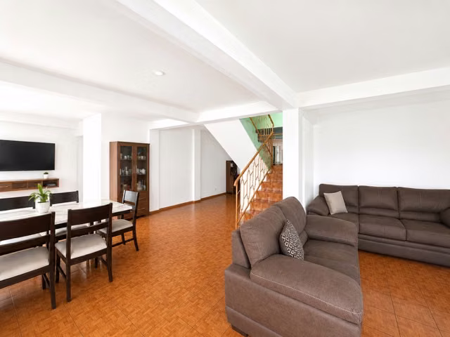 SOLD HOUSE IN COLONY BEAUTIFUL VIEW