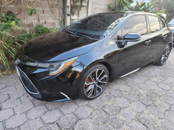 2021 Toyota Corolla Hatchback XSE