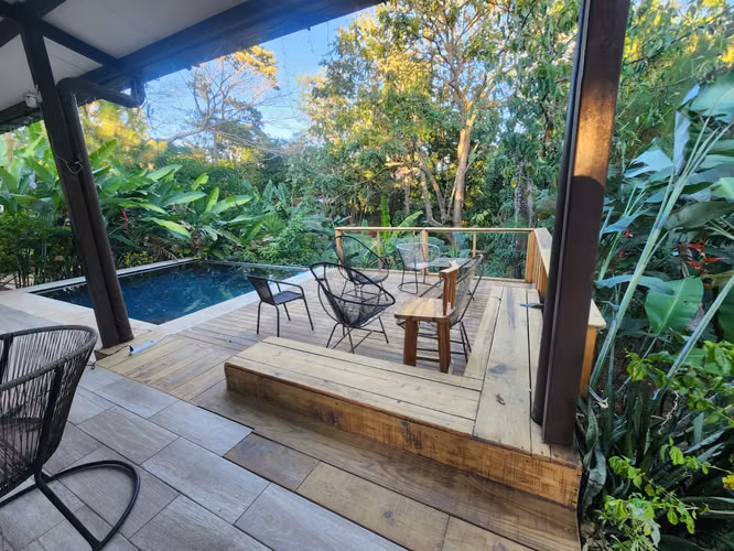 En venta casa en residencial La Hacienda, San José Villanueva, El Salvador - Imagen 7