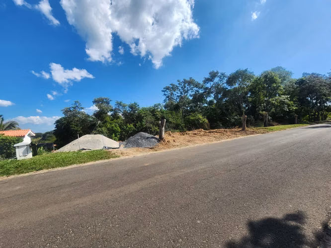 En venta 3,121 V² en Residencial Hacienda, El Salvador - Imagen 7