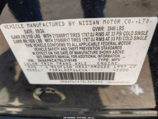 NISSAN KICKS SV 2025