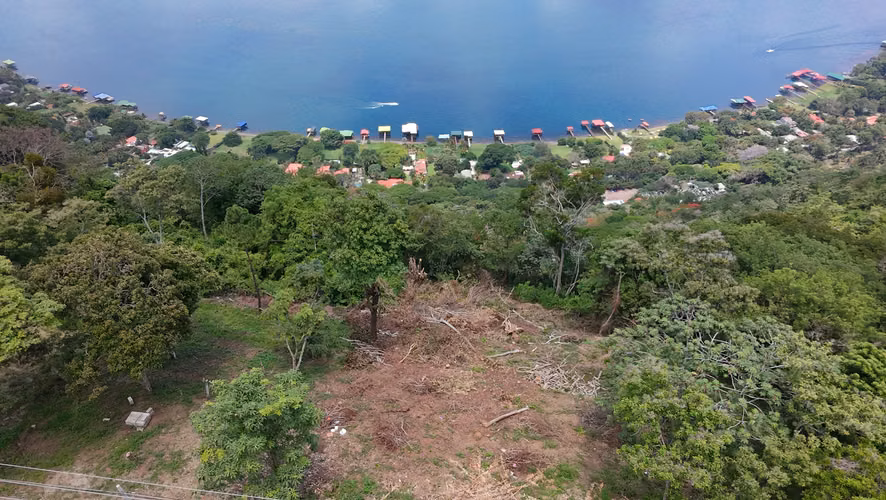 EN VENTA 5,115 V² CON VISTA AL LAGO COATEPEQUE - Imagen 7