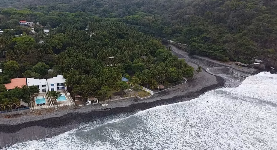 En venta Casa en la libertad con casa gemela al lado y frente a playa - Imagen 13