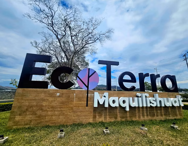 Venta de Casa En Santa Ana carretera a Chalchuapa
