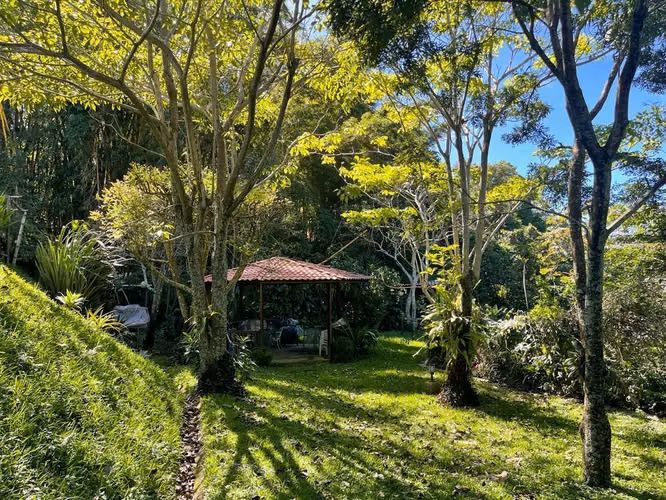 Venta precio de oportunidad, amplia y bonita casa , Res. Quintas de Santa Elena