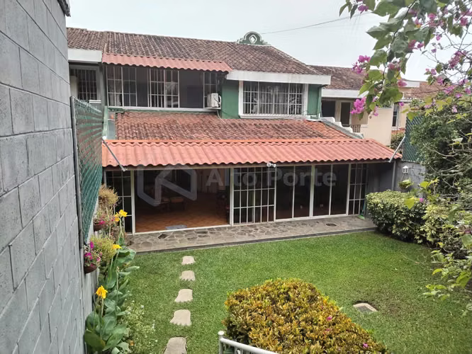 Casa en venta - Nuevo Cuscatlán - Imagen 2