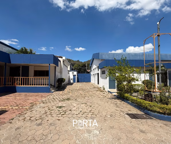EN VENTA | PROPIEDAD EN SANTA ANA - USO COMERCIAL O INDUSTRIAL