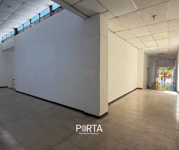 EN VENTA | PROPIEDAD EN SANTA ANA - USO COMERCIAL O INDUSTRIAL