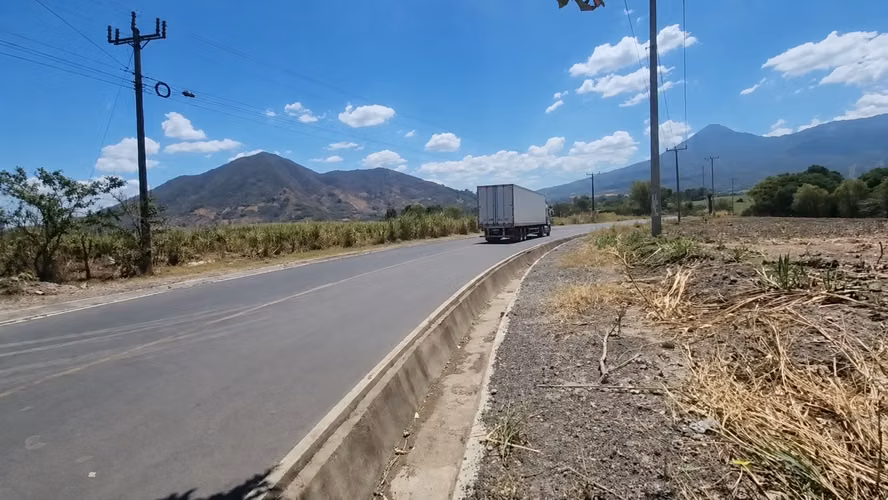 EN VENTA 1 MZ INDUSTRIAL EN NEJAPA, EL SALVADOR - Imagen 3