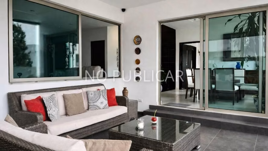 CASA EN VENTA EN RESIDENCIAL LOS SUEÑOS 2 HABITACIONES 6 PARQUEOS - Imagen 5