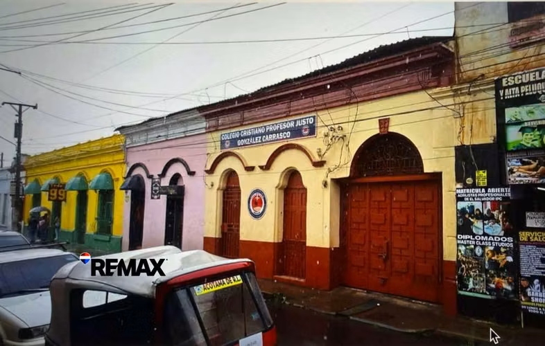 PROPIEDAD COMERCIAL EN EL CENTRO DE AHUACHAPÁN