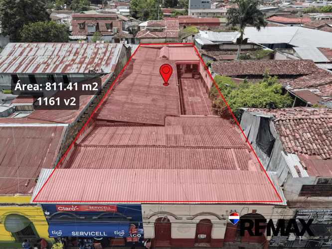 PROPIEDAD COMERCIAL EN EL CENTRO DE AHUACHAPÁN