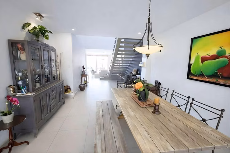 CASA EN VENTA RESIDENCIAL PALO ALTO 2 NIVELES JARDÍN TERRAZA