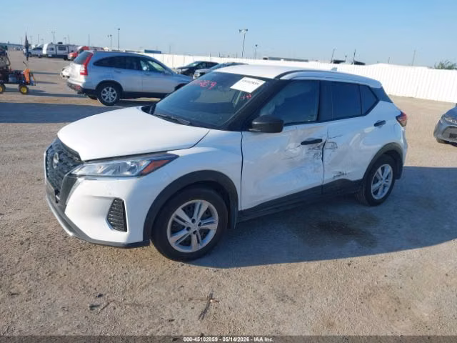 NISSAN KICKS S 2024