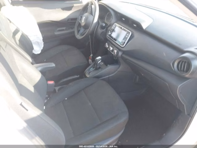 NISSAN KICKS S 2024