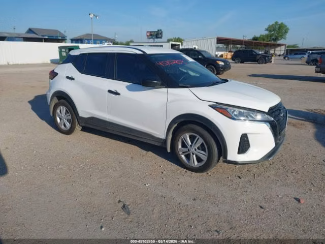NISSAN KICKS S 2024