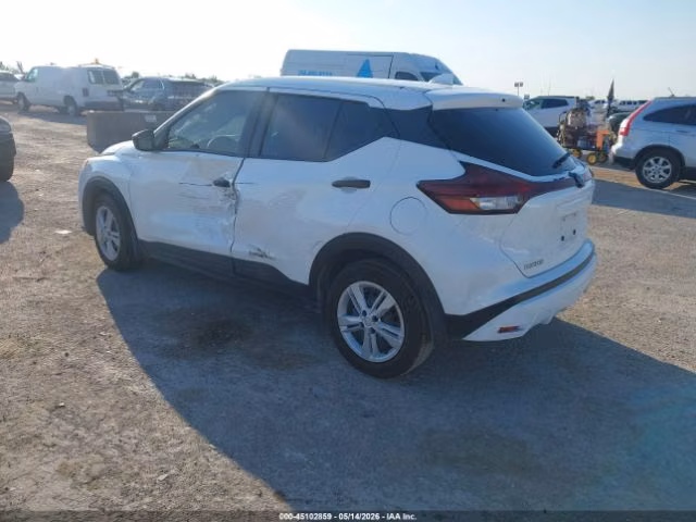 NISSAN KICKS S 2024