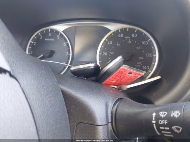 NISSAN KICKS S 2024