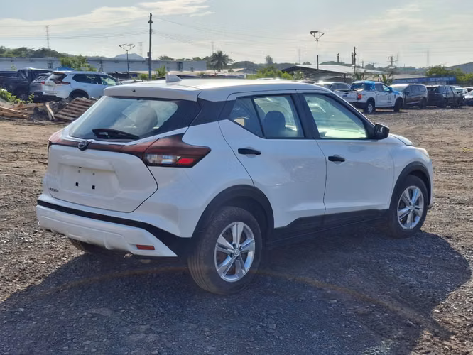 NISSAN KICKS S 2022
