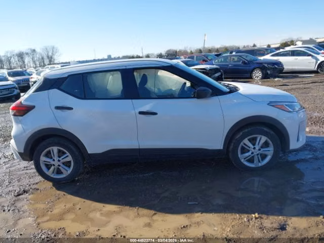 NISSAN KICKS S 2022