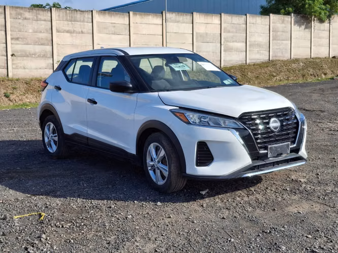 NISSAN KICKS S 2022