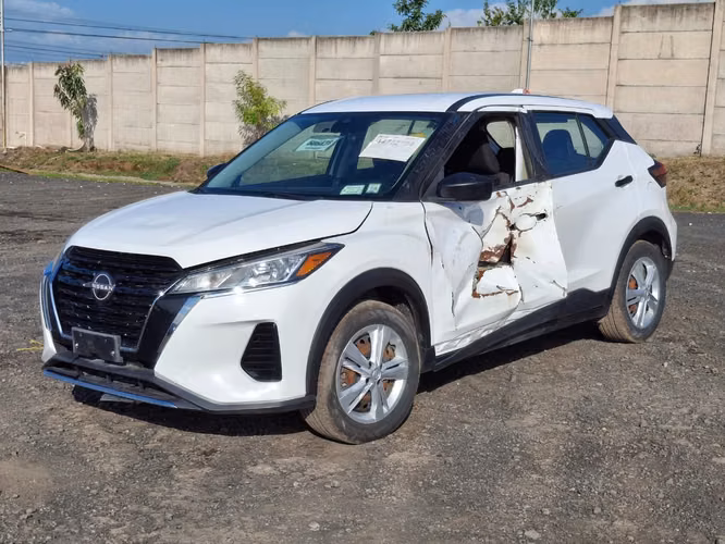 NISSAN KICKS S 2022
