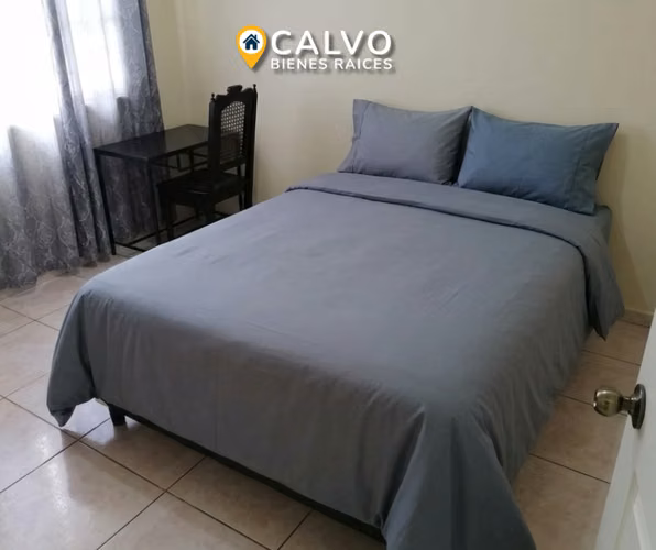 Acogedora Casa de UNA PLANTA Amueblada y Climatizada – Res. Montecarlo, San Miguel - Imagen 6