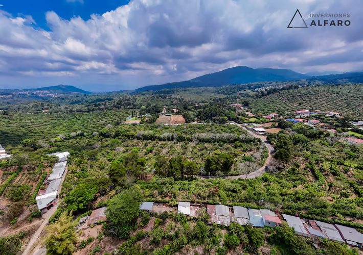 Amplio Terreno en Apaneca de 8,672  m² con potencial de alta rentabilidad - Imagen 4