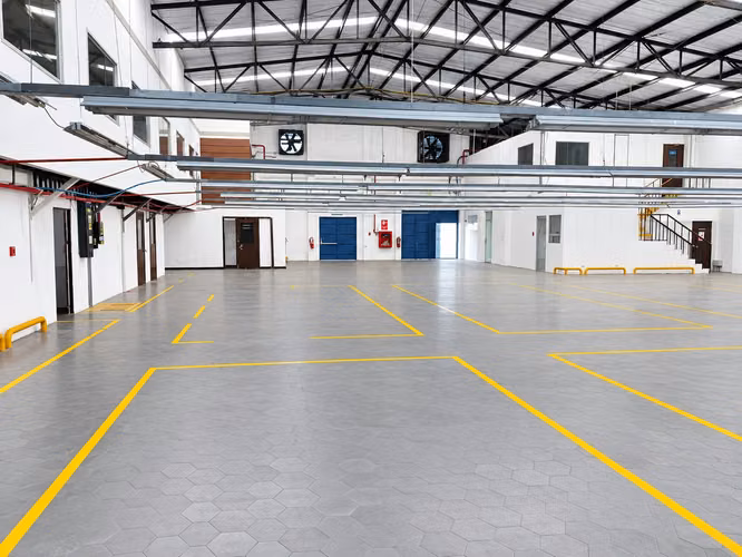INDUSTRIAL WAREHOUSE FOR RENT IN PLAN DE LA LAGUNA