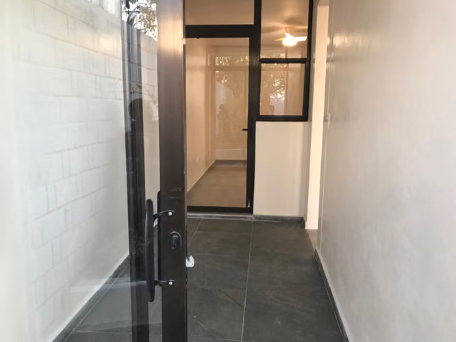 Atención!! Santa Tecla!! Zona altamente comercial, cerca  Paseo El Carmen.y Cafetalon