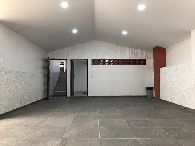Atención!! Santa Tecla!! Zona altamente comercial, cerca  Paseo El Carmen.y Cafetalon
