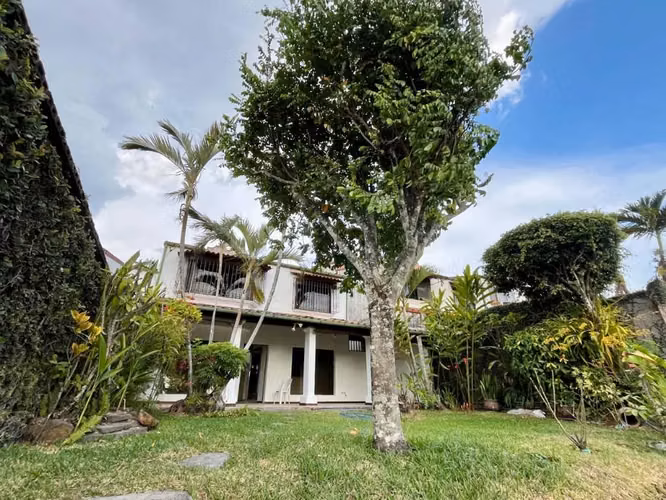 CASA EN VENTA EN CUMBRES DE CUSCATLAN 2 NIVELES - Imagen 3