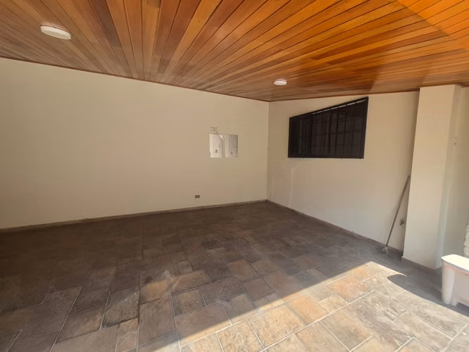 Casa en Alquiler en Lomas de Altamira (excelente ubicación) - Imagen 15
